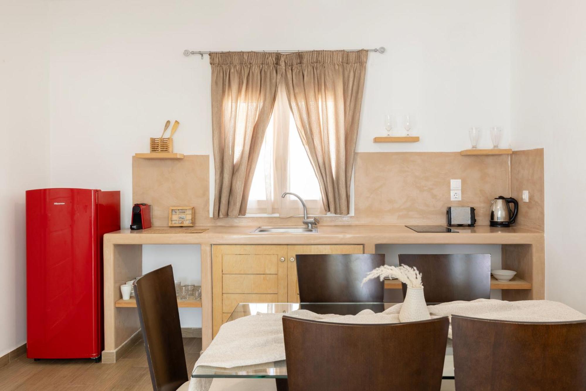 Cinnamon Villa With Private Hot Tub Pýrgos Dış mekan fotoğraf